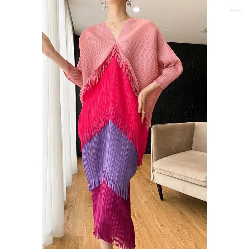 Party Dresses 2024 Miyake Pleated Women's Red Tassel Pullover Cape Striped Dress Jacquard Spring Warp Knitted Thermal Shawl Vintage