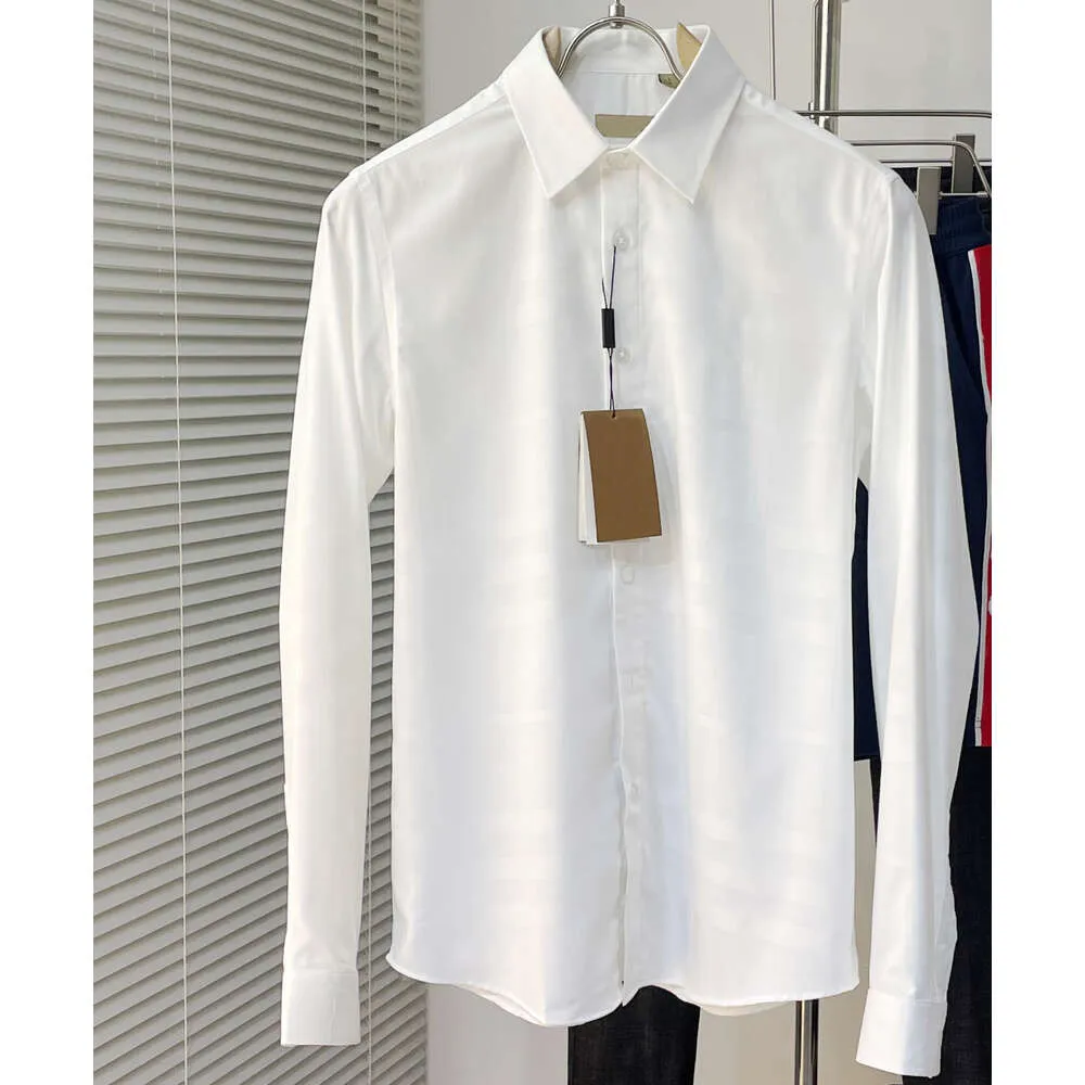 Witte T-shirts Herenblouse Zakelijke overhemden met enkele rij knopen Vintage tops Modekleding Herenkleding met kraagvorm Nieuwe zomer lente FZ2403293