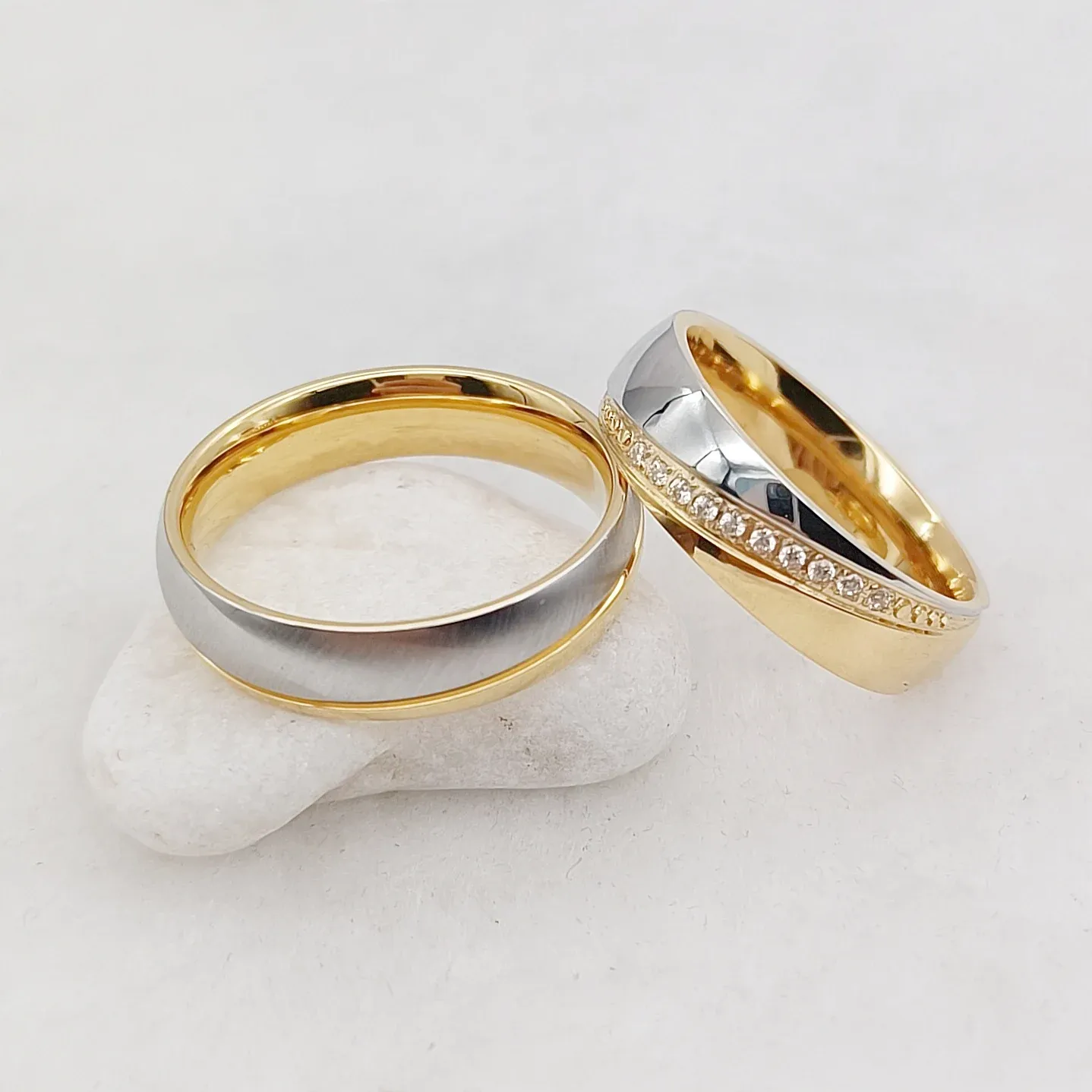 Pair ring for couples in gold deals