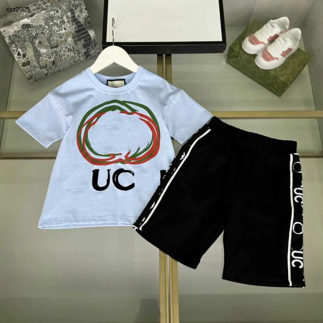 Fashion Baby Tracksuit Summer Summer Kids Designer Clothes Taille 110-160 cm Colorful Logo Printing Boys T-shirt and short 24MA