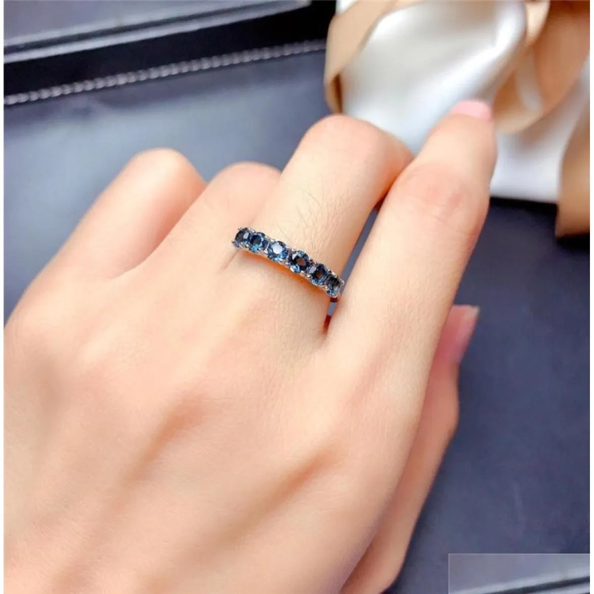 Ringar Leechee London Blue Topaz Ring M Natural Gemstone Jewelry for Young Girl Birthday Present Real 825 Sterling Sier2468348 Drop Deliv Dhd8T