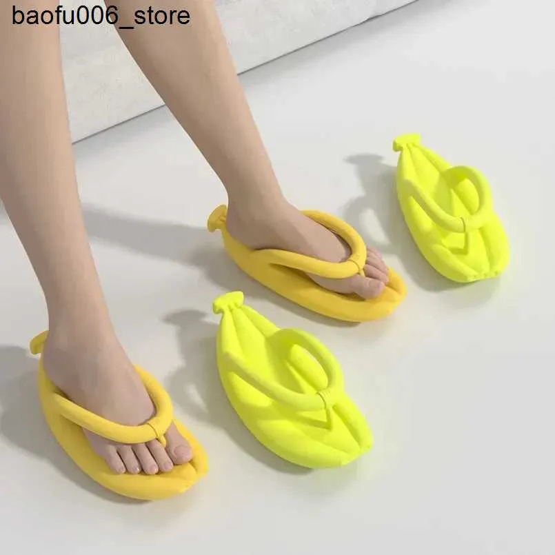 Sandals Womens Home Slide Banana Fruit Cute Cloud Sandals Summer Flip Beach Slide Mens Casual Shoes EVA Womens Thick Q240330