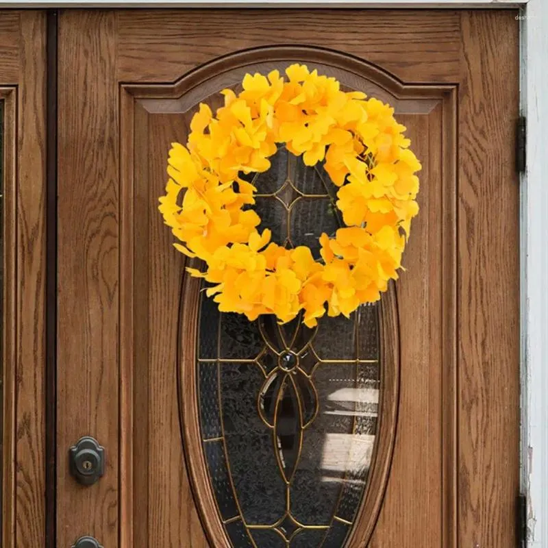 Ghirlanda di foglie di ginkgo simulata di fiori decorativi Ghirlanda autunnale riutilizzabile per decorazioni per interni ed esterni Foglie gialle davanti