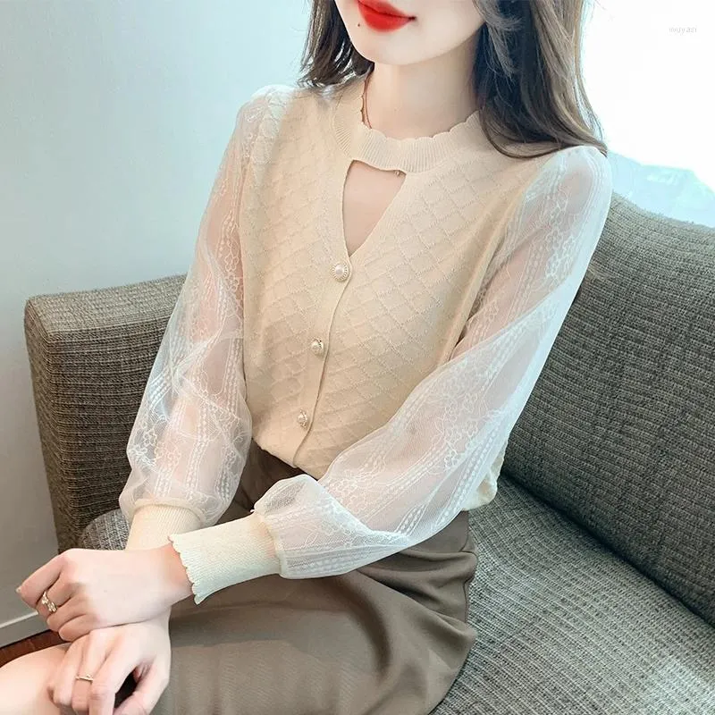 Blusas femininas 2024 primavera versão coreana de temperamento oco sexy camisola feminina chique renda de manga comprida base topo