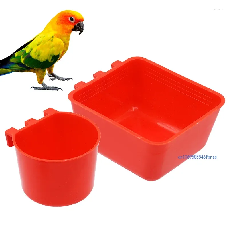 Outros suprimentos de pássaros alimentador gaiola papagaio plástico bebendo tigelas bebedor de água para pombo codorna frango pato e bebedores 1 pc