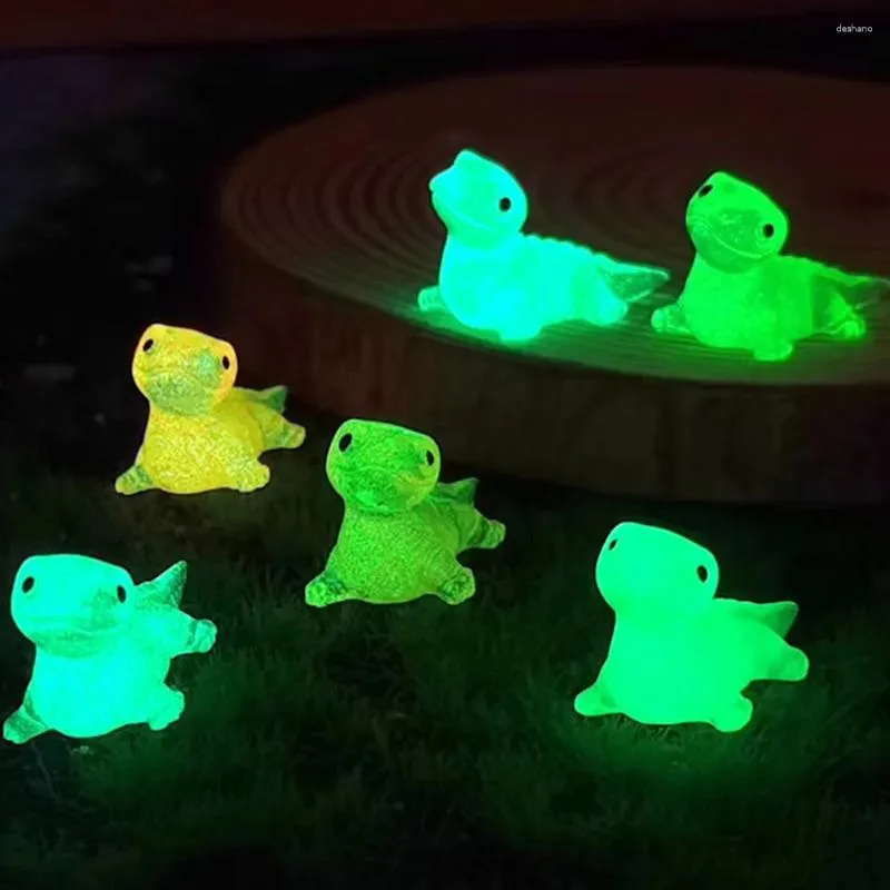 Dekoracje ogrodowe 24 szt. Zwierzęta świeci w ciemności jaszczurka miniaturowa figurka świecąca figurki żywiczne Bonsai