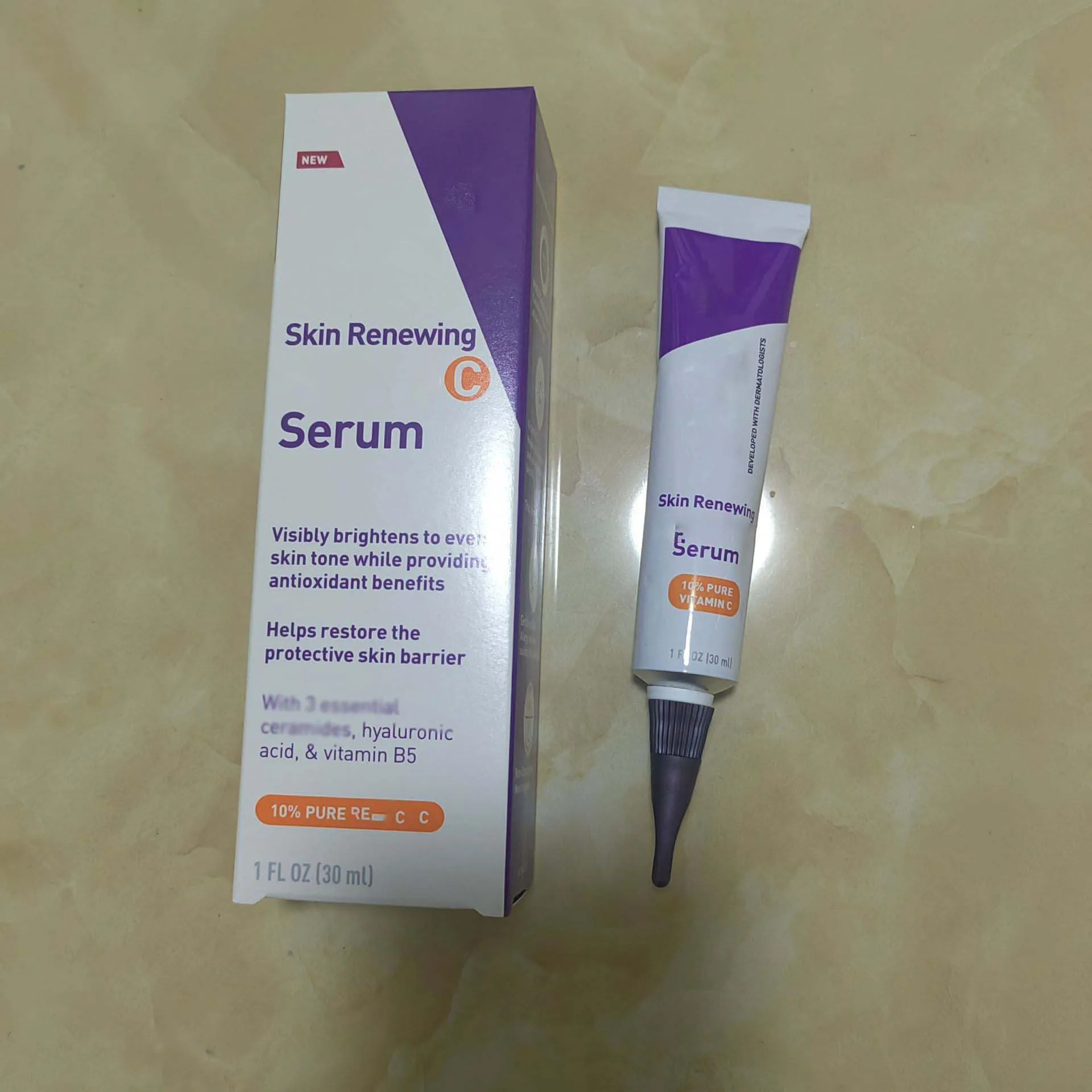 VC Serum Skin Renewing Gel Oil Skin Serum Essence Cream Serum zur Glättung feiner Linien und Hautfeuchtigkeit, 30 ml