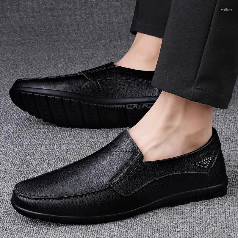 Casual Shoes Men Modne luksusowe prawdziwe skórzane mokasyny męskie wsuwane mocasiny hombre kropla
