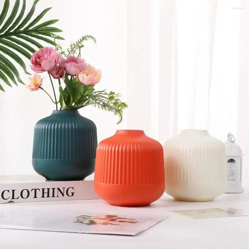 Vases Solid Color Desktop Vase Ornament Modern High-end Nordic Style Plastic Flower Pot Anti-drop Smooth Retro