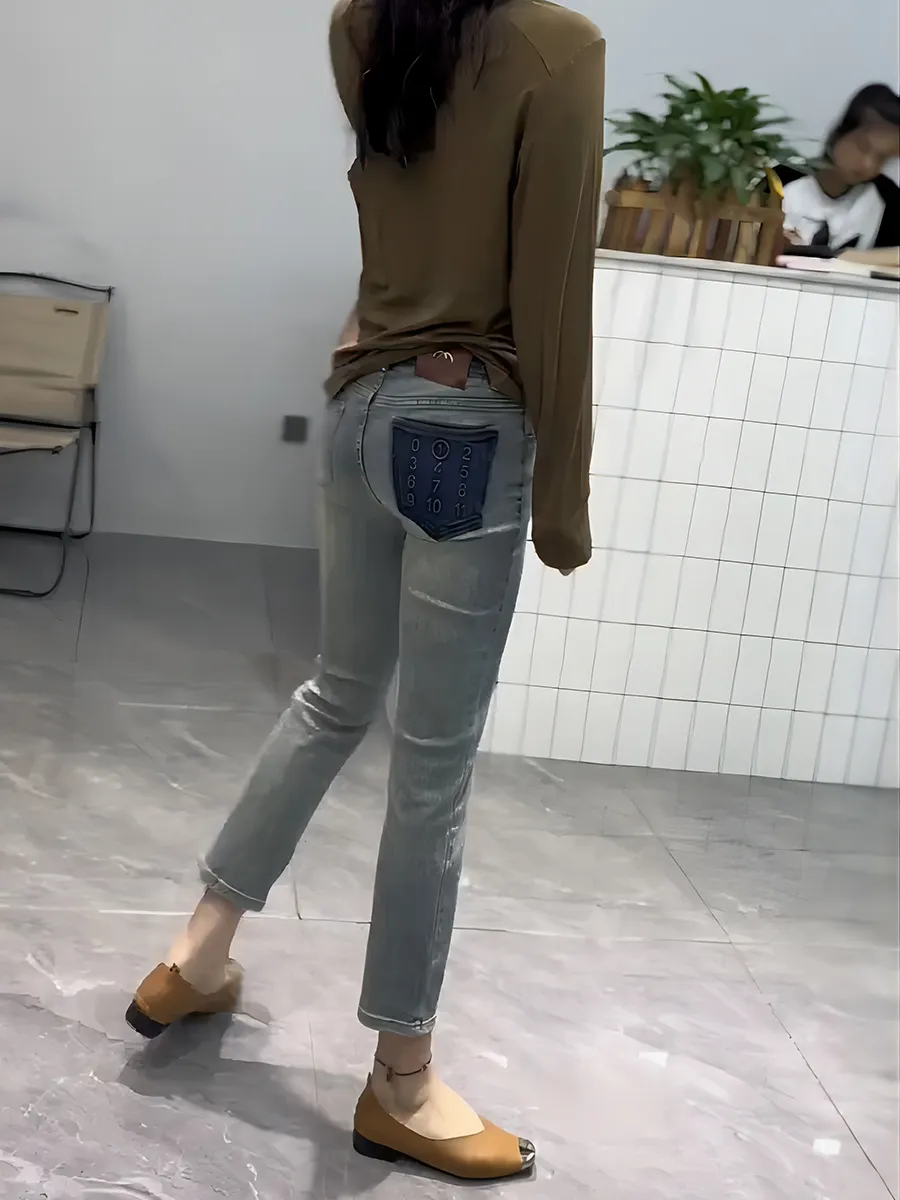 High-Waist Slimming Tube Jeans