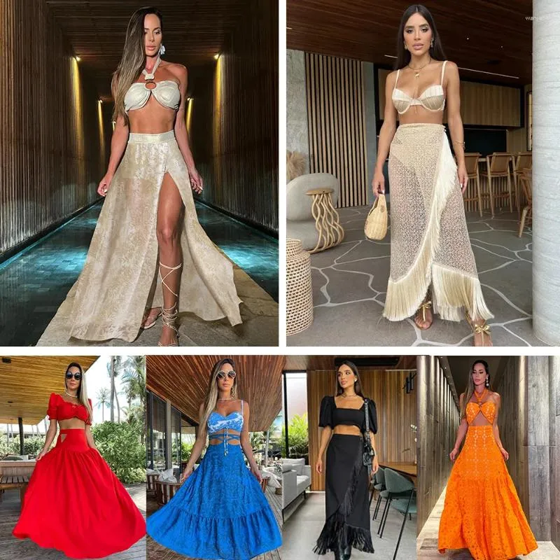 Sukienki robocze Seksowne 2piece Eleganckie długie dla kobiet 2024 Letni uprawy i mini spódnice Dopasowane w Halter Białe sukienkę plażową