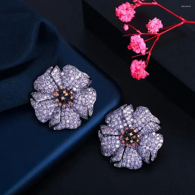 Boucles d'oreilles ThreeGraces belle forme de fleur couleur or noir grand zircon cubique violet lourd pour les femmes bijoux à la mode E1332