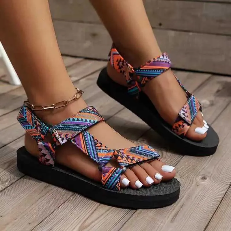 Sandals Summer Platform Flat Womens Light Anti slip Beach Shoes Cute Rope Comfortable Gladiator H240328