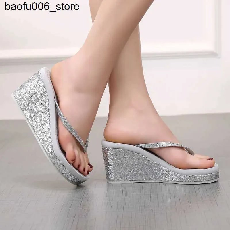 Sandals European and American womens Rhinestone high heels with sequin crystal flip wearing thick soled beach sandals and slippers Q240330