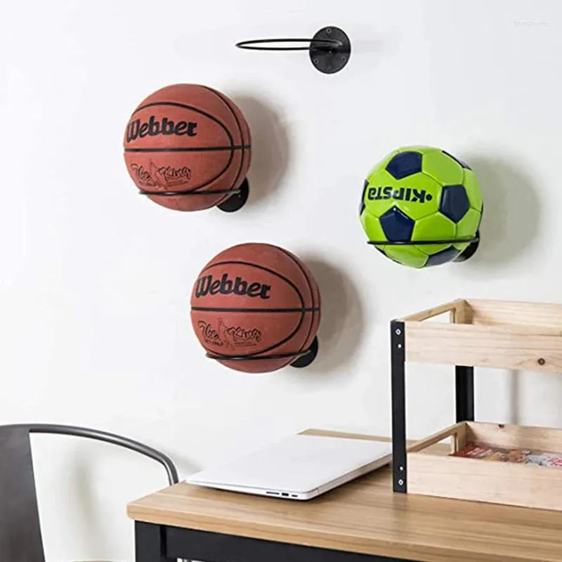 Krokar väggmonterade basketlagringsställ järn Multi-ändamål Fotboll Display Shelf Ball Holder Space Saving Living Room Decor