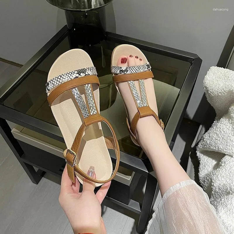 Chaussures décontractées sandales pour femmes 2024 imprimé mode Peep Toe extérieur léger plage dames chaussures plates d'été