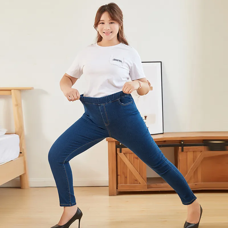 Vintage High-Waisted Skinny baggy jeans for Plus Size Women