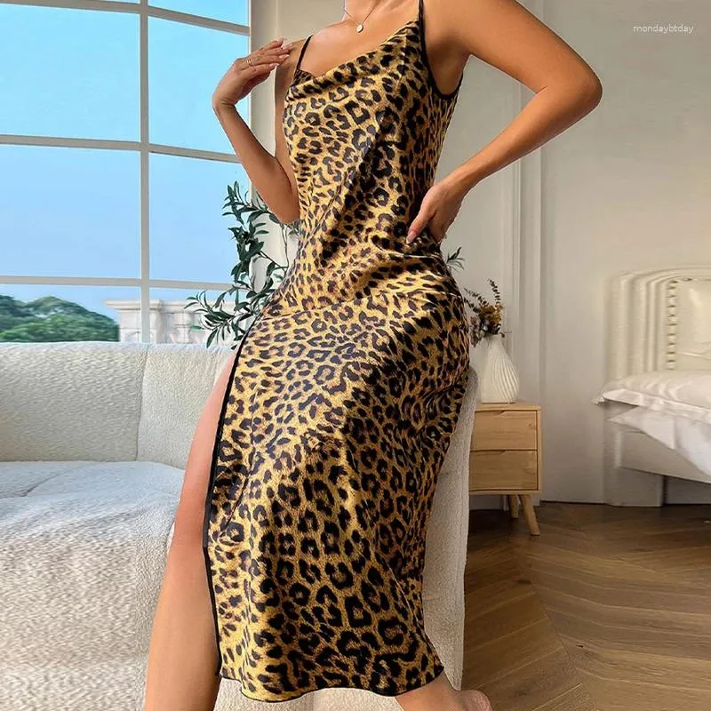 Casual Dresses Thin Breattable Brown Leopard Print Spaghetti Strap kjol Kvinnor Klassisk V-Neckline öppen baksida Slit ärmlös nattklänning