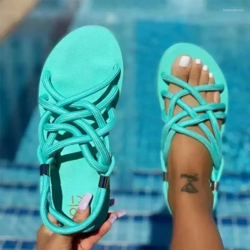 Zapatos casuales 2024 sandalias de verano para mujer tendencia de moda cómoda playa de suela gruesa con cordones planos