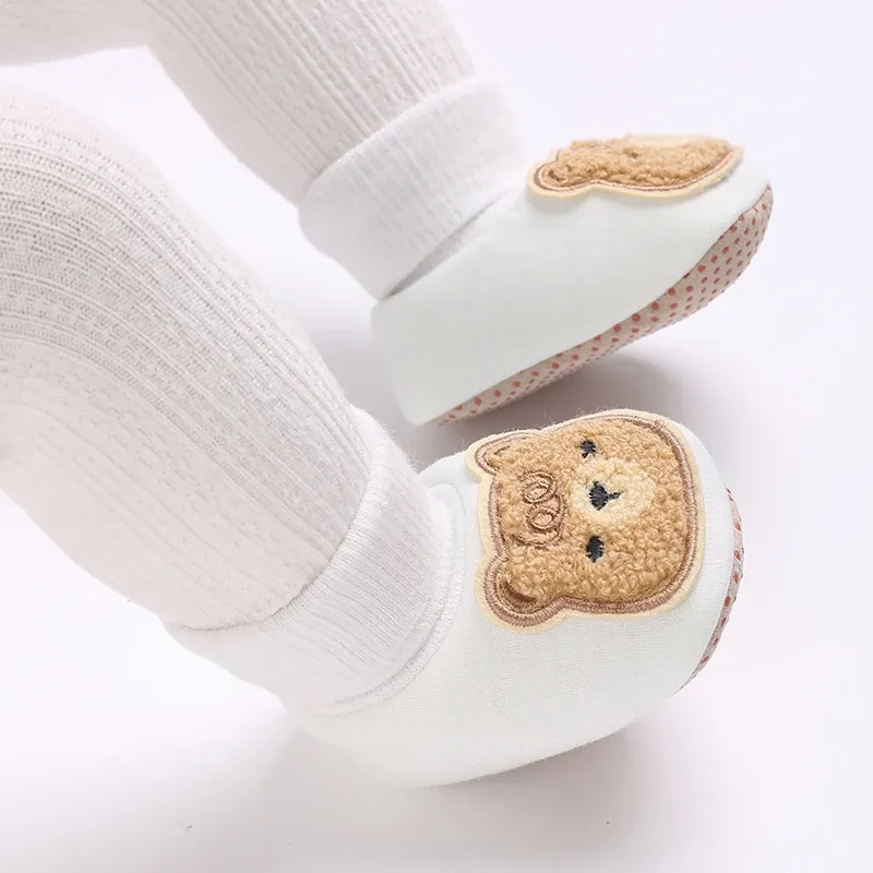 Chaussettes de bébé hiver bébé garçon fille bottines du peluche de chaussures de tout-petits doux premier promeneurs anti-glip