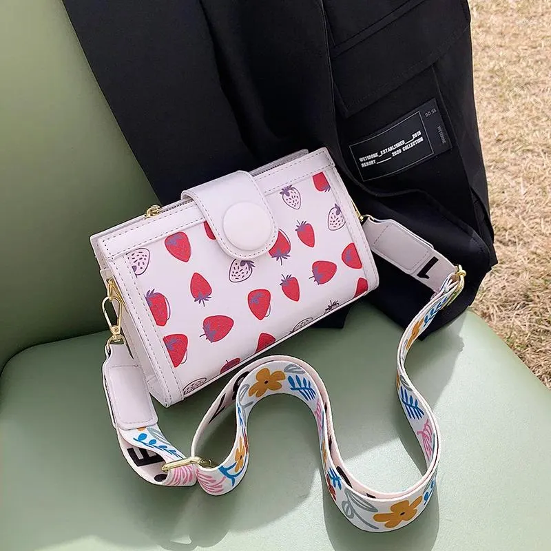 Bag Fashion Printing Strawberry Shoulder 2024 Female Wide Strap Messenger All-match Small Square White