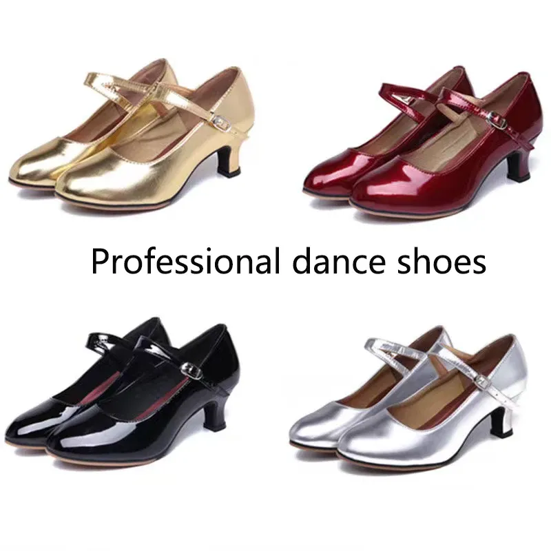 Pumps Dance Shoes Women's Soft Bottom New Adult Four Seasons Midheel Pumps Leraren oefenen schoenen Sailors Social Dancing Sandals