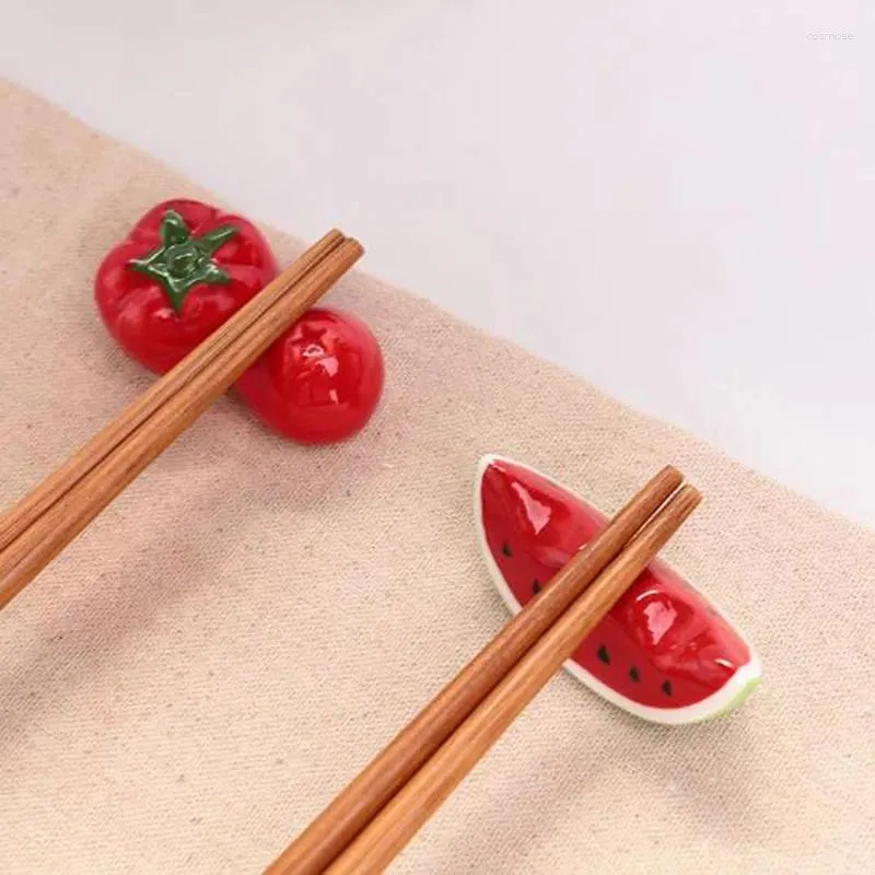Yemek çubukları 2pcs/set possstick raf standı kalem tutucu sofra takım masa dekoru yaratıcı karpuz domates seramik dinlenme rafı