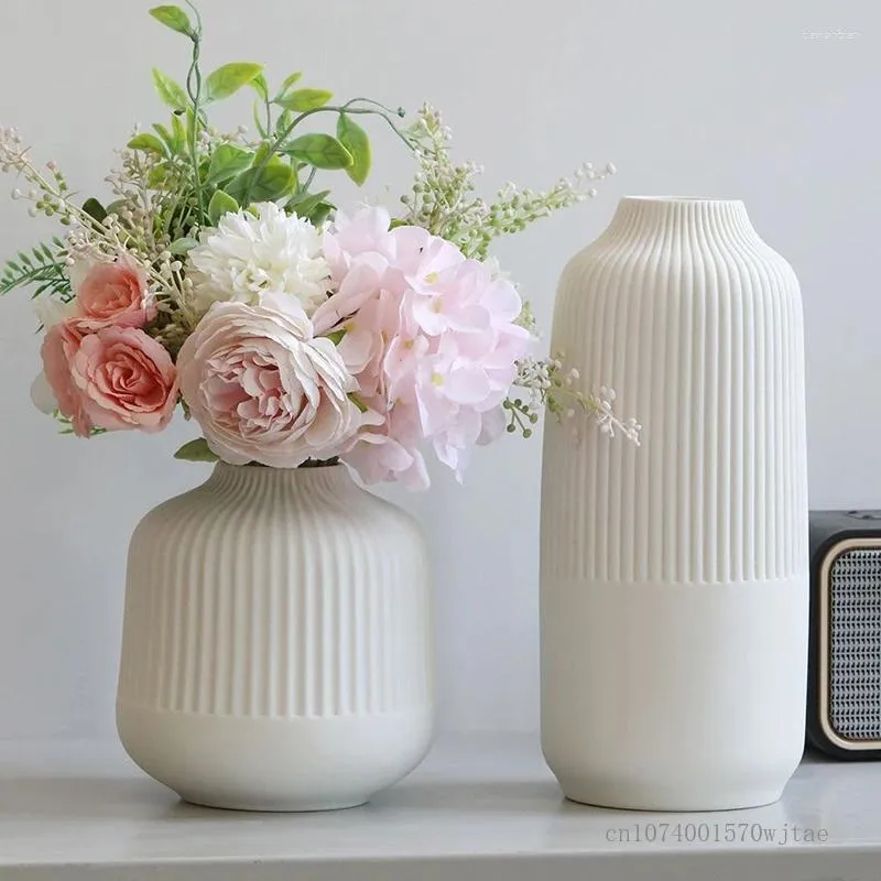 Vases Nordic White Ceramic Geometric Shape Flower Arrangement Home Dining Room Bedroom Living Office Decor Art Vase Creative 1Pc