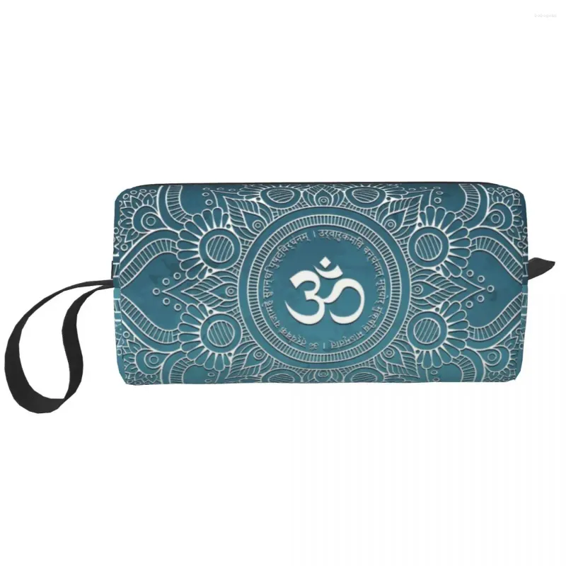 収納バッグMahaMrityunjaya Mantra Travel Toyreatry Bag ome om Yoga Mandala仏教AUM化粧品メイクアップオーガナイザービューティードップキット