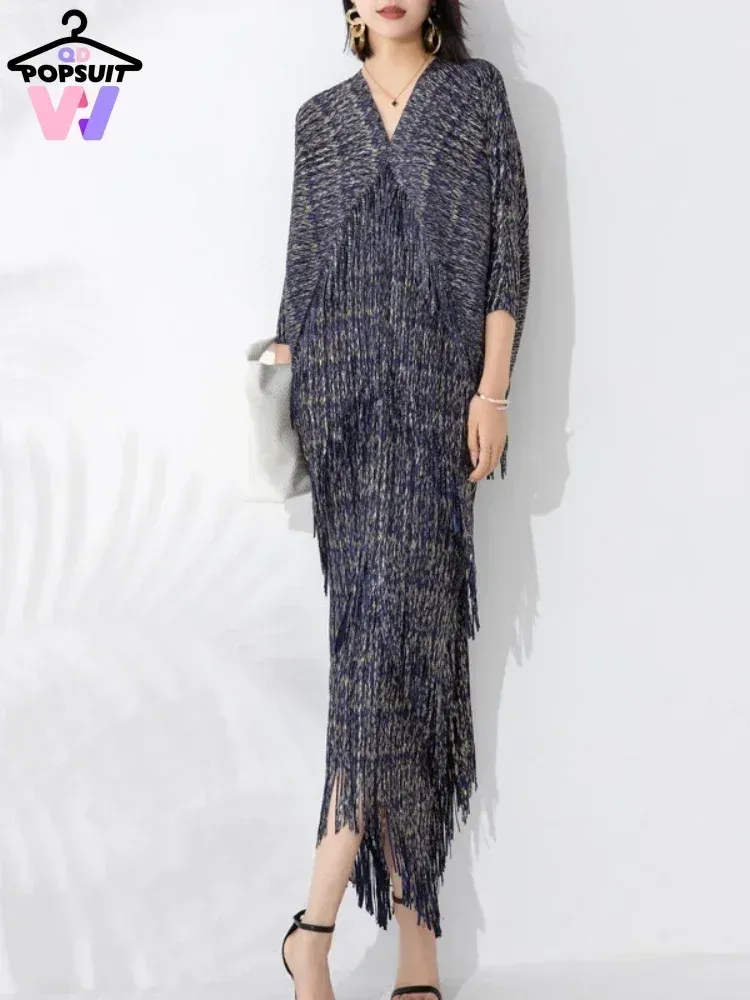 Elegant Grace V Neck Pleated Maxi Dress with Bat-wing Sleeves for Women 5 ft  4 in 164 cm and Above from Dhgate Other Arts and Crafts - price 121.24