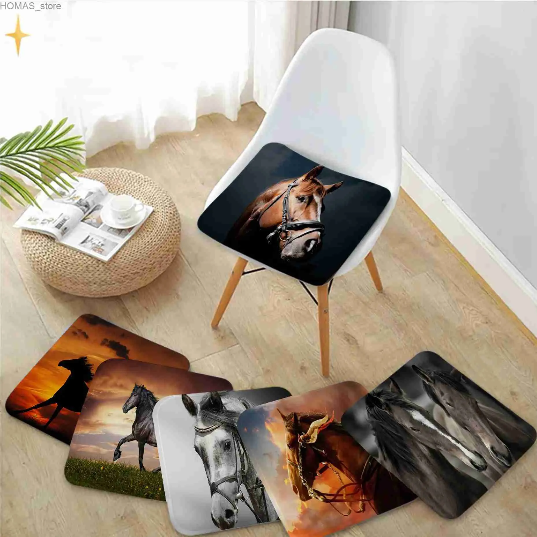 Coussin / oreiller décoratif Running Horses Cushion tapis de chaise européenne Mat à padis doux Coussin pour salle à manger du bureau à domicile du bureau intérieur décor tatami y240401