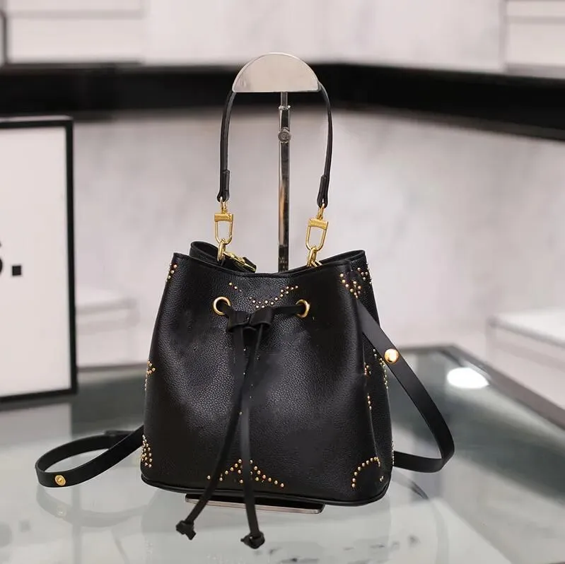 Neo Noe BB MM Borsa a secchiello con coulisse Borsa da donna di design Hobo Tote Mini borsa di lusso Borsa a tracolla staccabile con manico regolabile Str Elpb