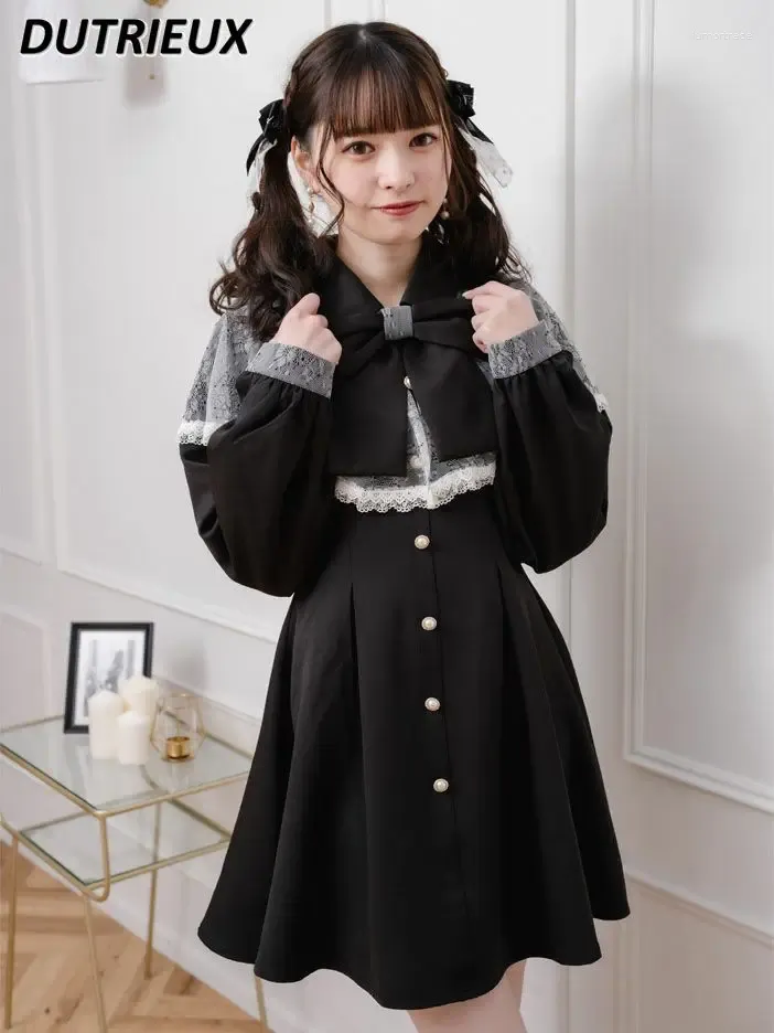 Robes décontractées Rojita Style japonais Lady Lace Cape Design Robe courte Grand col d'arc Slim Fit Taille serrée Minceur Manches longues