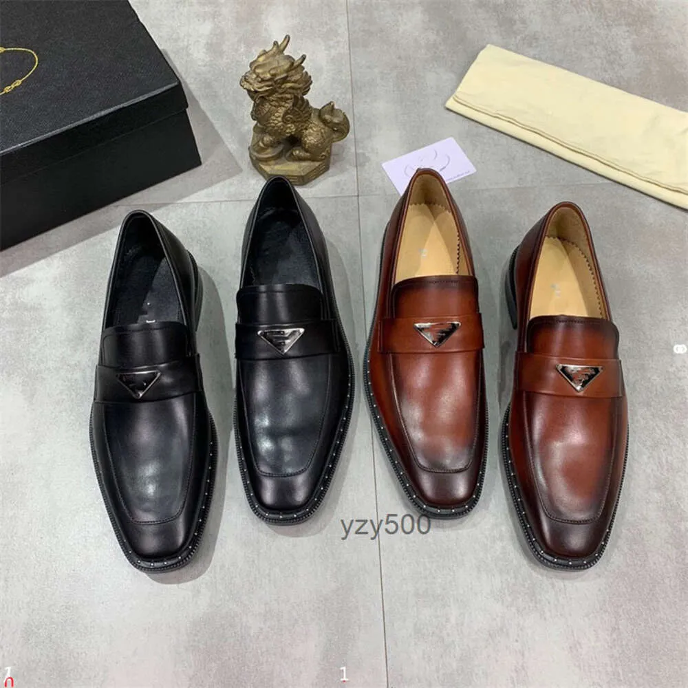 P MM 2023 Leder Casual Männer Schuh Mode Herren Wohnungen Runde Kappe Bequeme Büro Männer Kleid Schuhe Plus Größe 38-45 11 PM9B