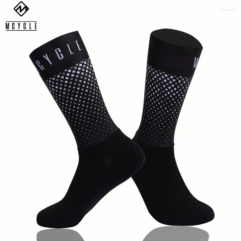 Sports Socks Mcycle Anti Slip Silicone Summer Aero Breattable Cycling Men Cykel Sport Running Cykel Calcetines Ciclismo