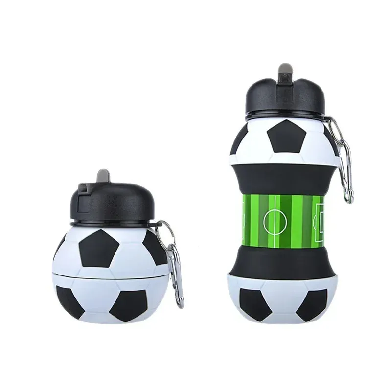 550ml Foldable Football Kids Water Bottles Portable Sports Water Bottle Football Soccer Ball Shaped Water Bottl Silicone Cup 240322