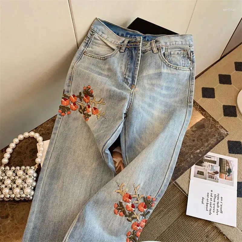 Kadınlar için vintage çiçek işlemeli kadınlar 2024 bahar çok yönlü moda şık düz pantolon geniş bacak denim