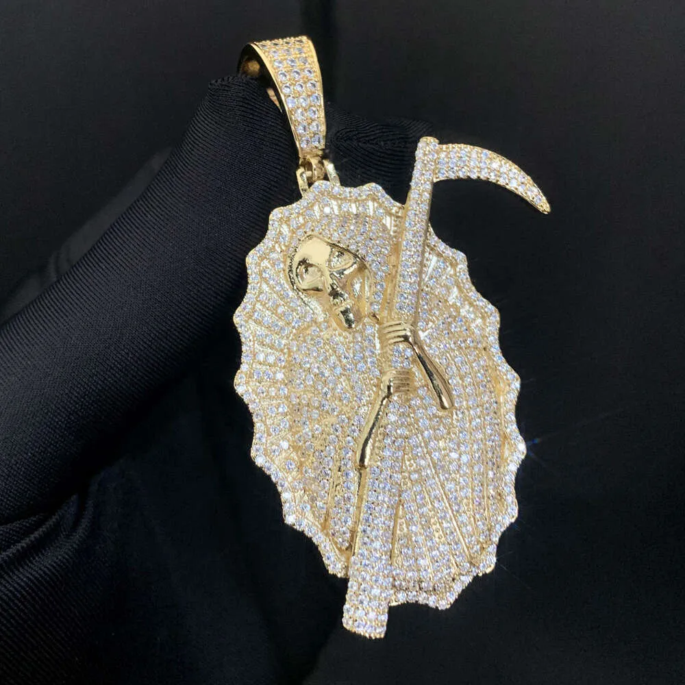 Pendentif Hip Hop avec crâne de mort glacé pour hommes et garçons, bijoux en diamant scintillant, 5a Cz, nouvelle collection 2024