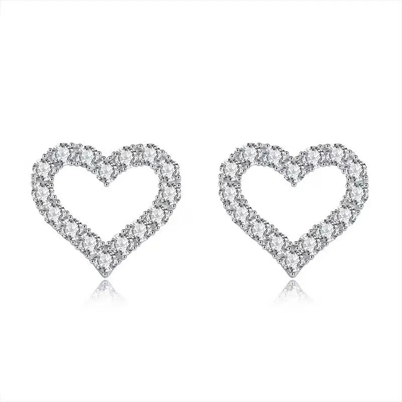 2024 Sweet Cute Stud Earrings Simple Fine Jewelry 925 Sterling Silver Round Cut 5A Cubic Zircon CZ Diamond Party OL Women Wedding Heart Earring For Mother Day Gift