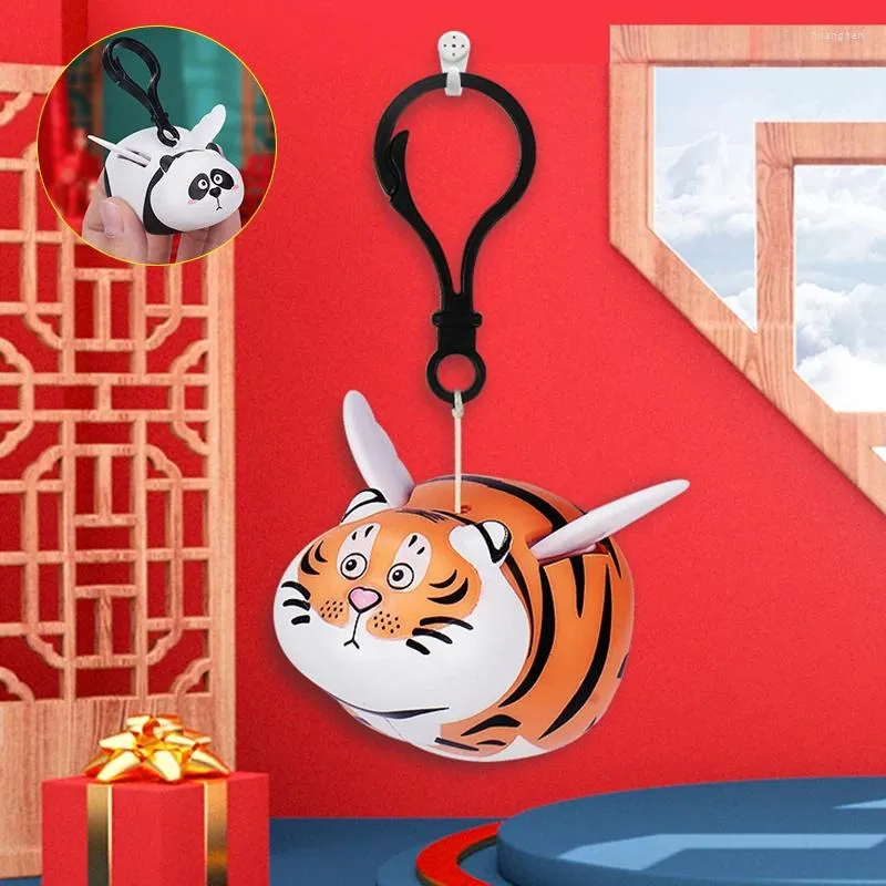 Anahtarlık Panda Fat Tiger Panghu Daha Fazla Kanatlar Anahtarlık Stüdyo Takı Streç kolye anime figürü Kawaii Model