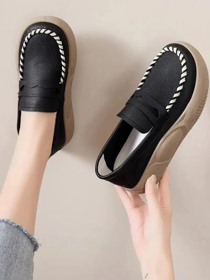 Chaussures décontractées à enfiler pour femmes, chaussures en cuir à plateforme haute, confortables et élégantes, tendances de qualité 2024 coréennes A