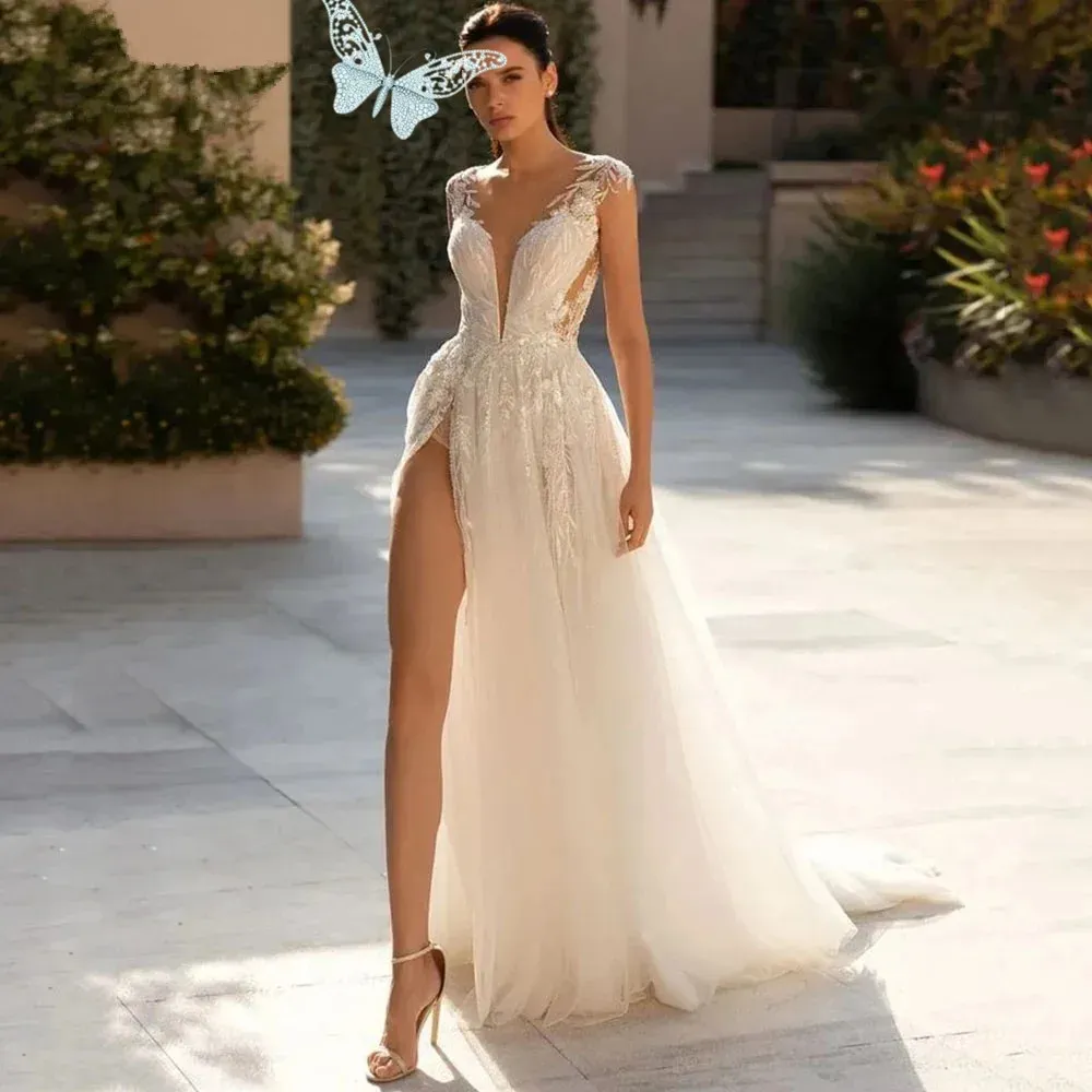 Sumnus sexig bohemiska bröllopsklänningar spetsapplikationer hög delad tyll ren nacke en linje brudklänningar 2024 Robe de Mariee Femme