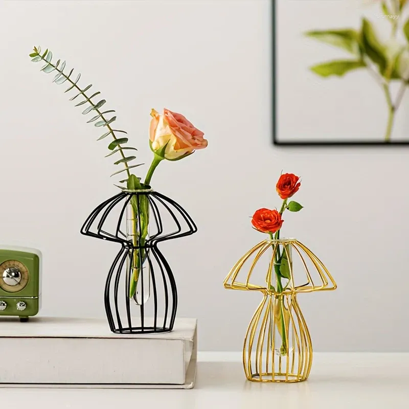 Vase 1PCクリエイティブな水耕植物の花瓶、金属製のマッシュルーム形状フラワーラックガラステストチューブ用の家庭用装飾用