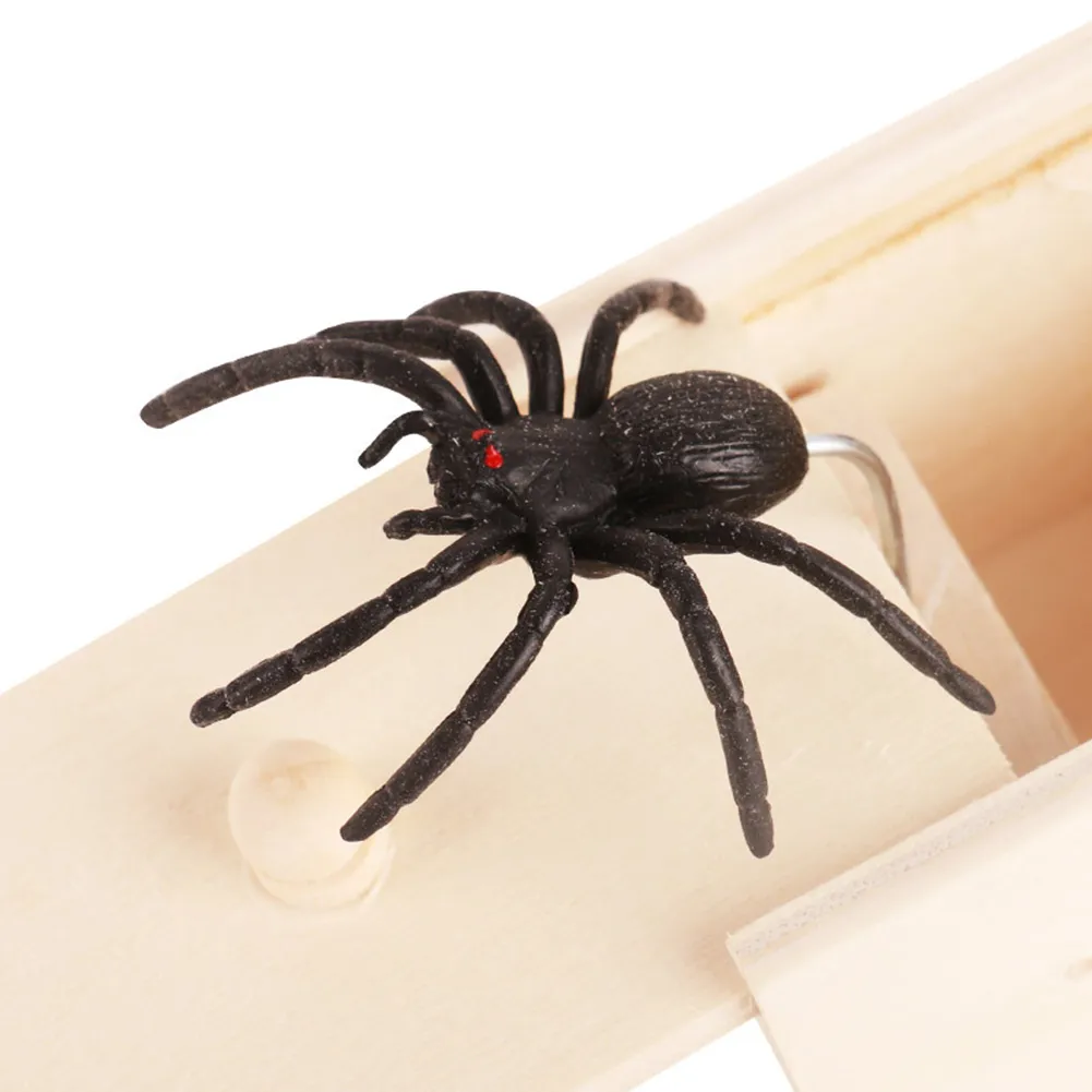 1-5ps Halloween Scaracapatico a ginnastica in legno Spider Attraente Spider in gomma oscillante per vacanze Good Prank Horror Toys