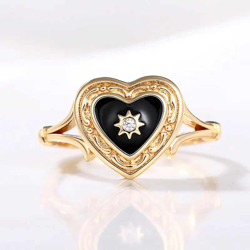 2024Womens Retro Black Heart Ring: Vintage Gold Enamel Sun