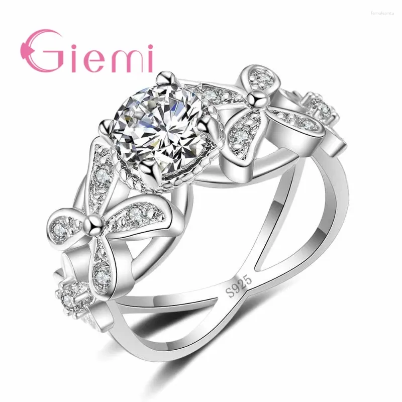 Küme halkaları kübik zirkonya ve klasik romantik Avusturya kristal taş çiçek şekli yüzüğü nişan evliliği 925 gümüş iğne