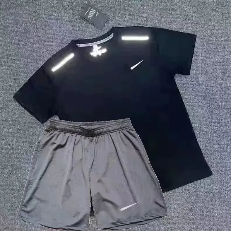 Set di tute di design Set di uomini Donne Summer Black, White and Grey Short Shorts Shorts a maglietta traspirata Scept S-4xl.