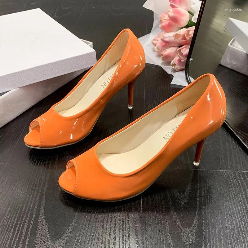 Robe chaussures 2024 été peep toe femmes pompes sexy couleur unie talons hauts en plein air élégant bouche peu profonde dames fête