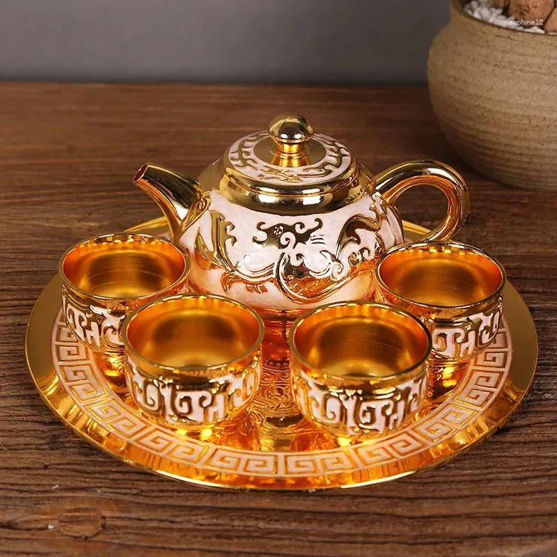 Set da tè 6 pezzi Set da tè in rilievo Teiera in oro Regalo squisito Drago creativo Bere in metallo Piccoli arredi per la casa