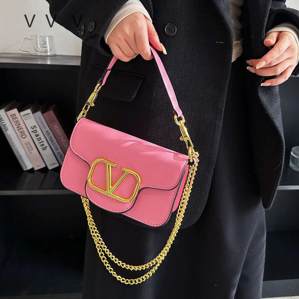 ショルダーバッグ75％ファッションデザイナーBaobao Womens New Fashion Versatile Chain One Crossbody Bag Small Trend underarm Handbagバッグ